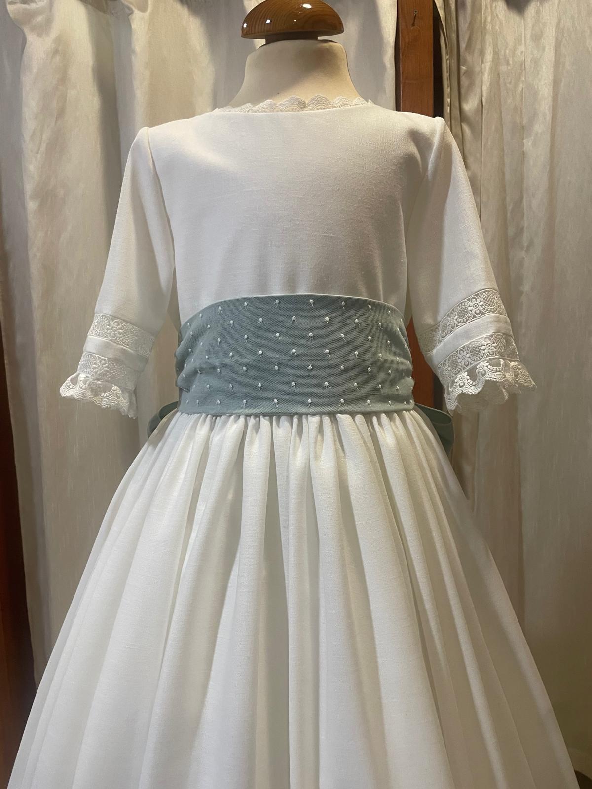 Vestido 6700 talla 9/110 - Imagen 4